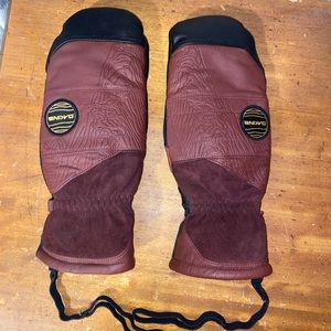 Chris Benchetler Dakine Mittens Size 8